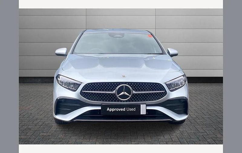 Used Mercedes A180 Executive 134 HP (98 kW) 2025 Silver Hatchback