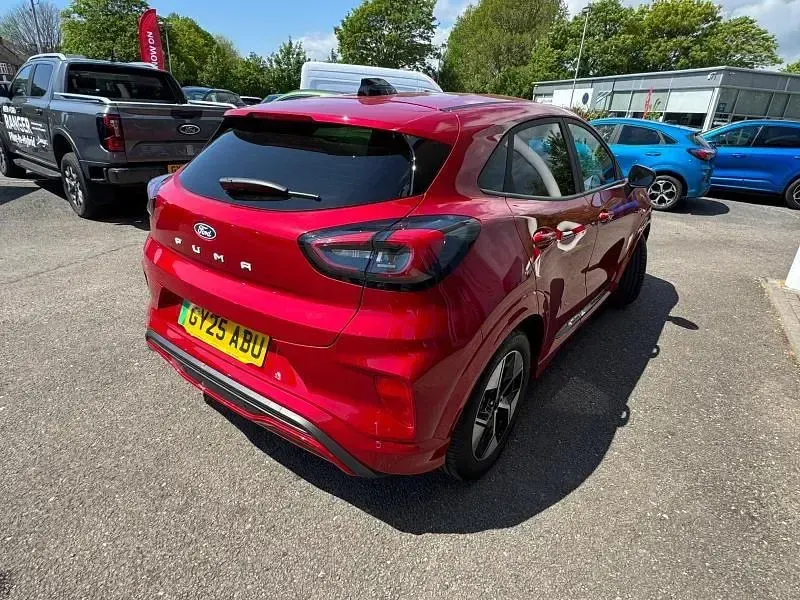 Ny Ford Puma Gen-E Select 123 kW (168 HK) 2025 Röd SUV