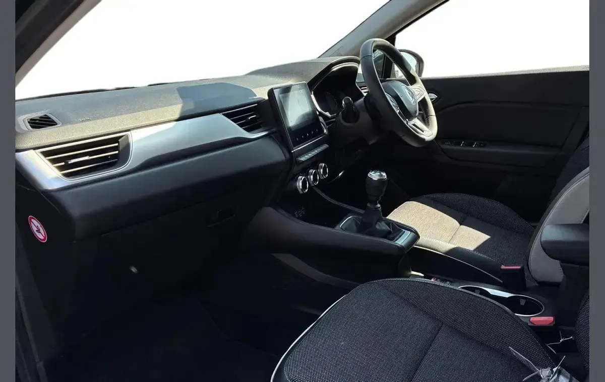 Used Renault Captur SE 91 HP (66 kW) 2022 Diamond black  SUV
