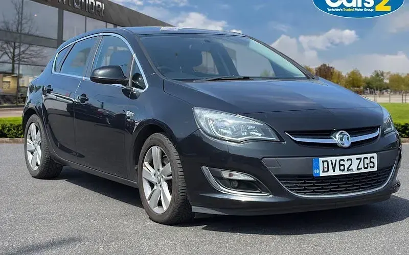 Used Vauxhall Astra SRi 131 HP (96 kW) 2013 Hatchback