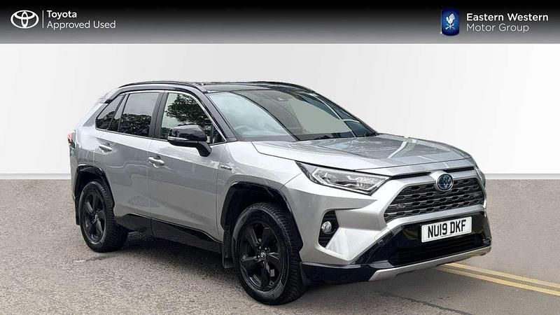 Silver Used 2019 Toyota RAV4 Hybrid SUV | £19,999 (Expensive) - Image 1/4