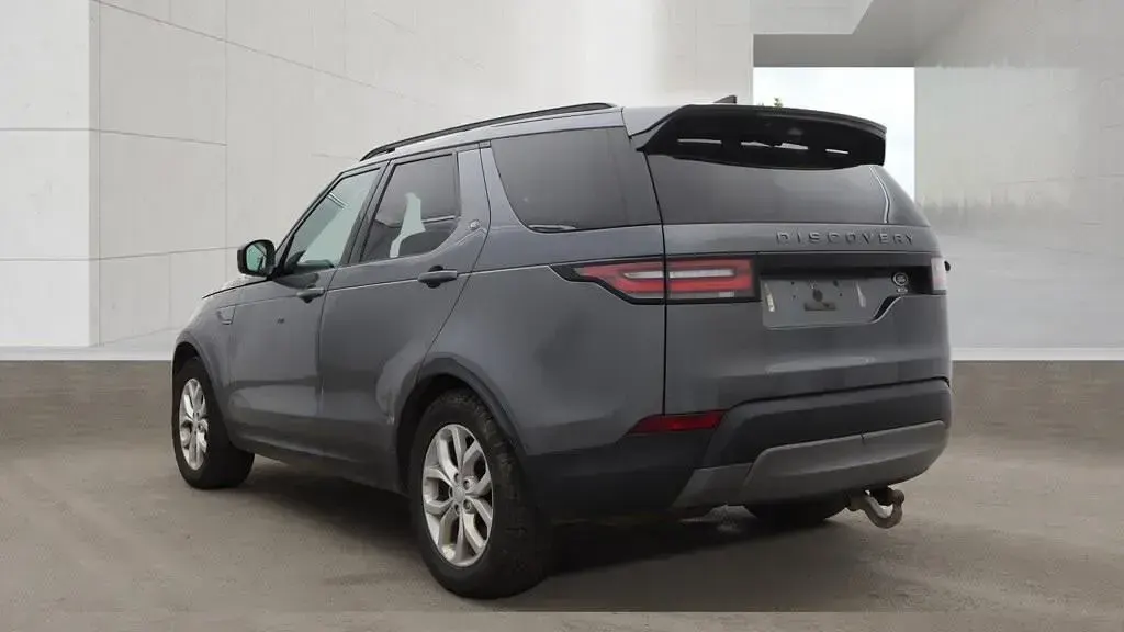 Used Land Rover Discovery SE 2019 Grey SUV