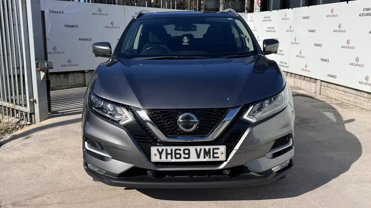 Used Nissan Qashqai N-Connecta 150 HP (110 kW) 2019 Grey SUV