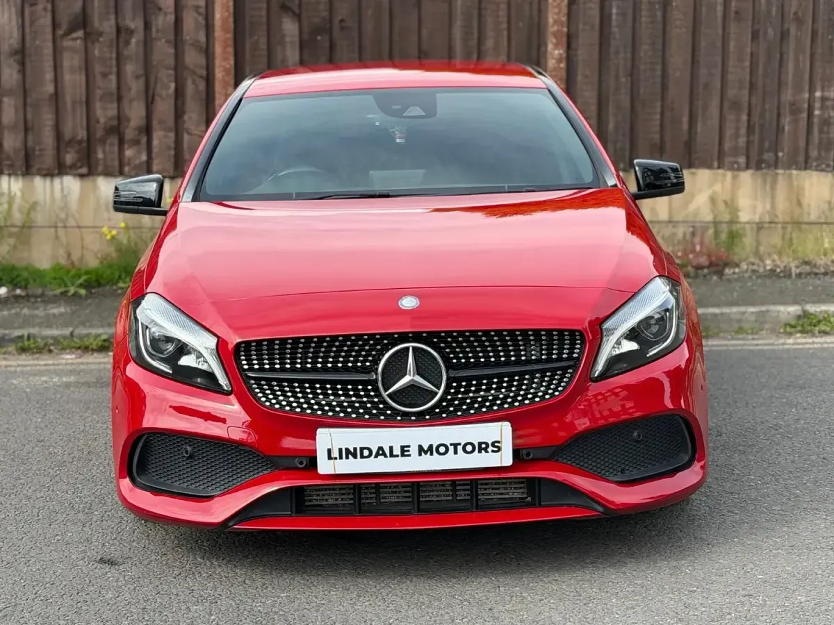 Used Mercedes A200 AMG Line Premium 136 HP (100 kW) 2016 Red Hatchback
