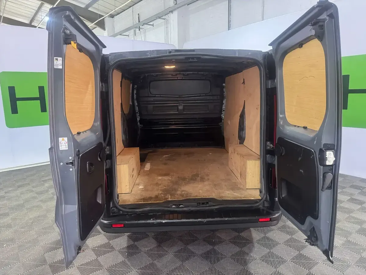 Used Renault Trafic 2023 Grey MPV