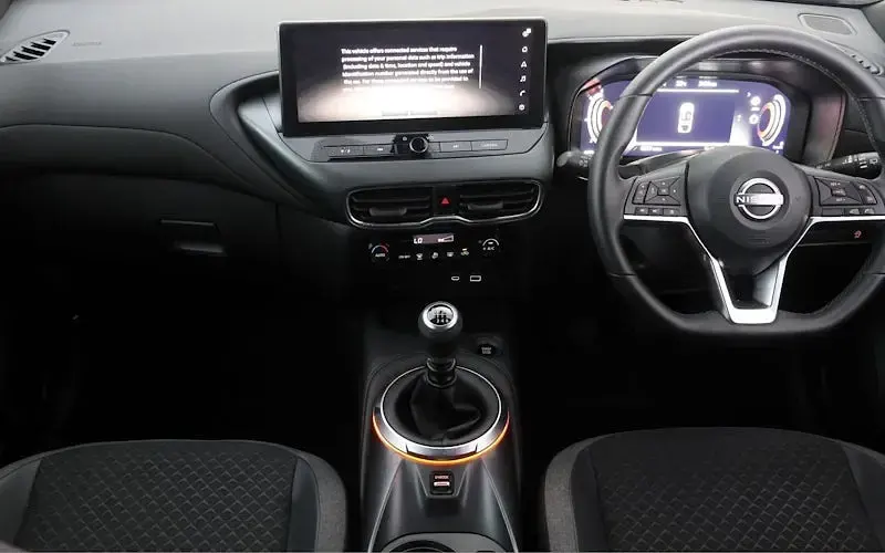 Used Nissan Juke N-Connecta 114 HP (83 kW) 2025 Grey SUV