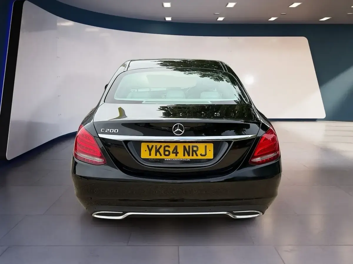 Used Mercedes C200 184 HP (135 kW) 2014 Black Sedan