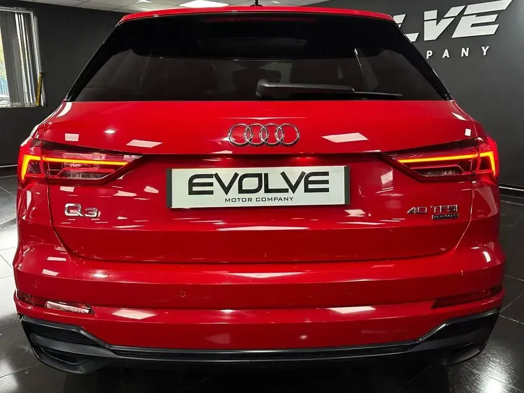 Used Audi Q3 S-Line 190 HP (139 kW) 2019 Red SUV