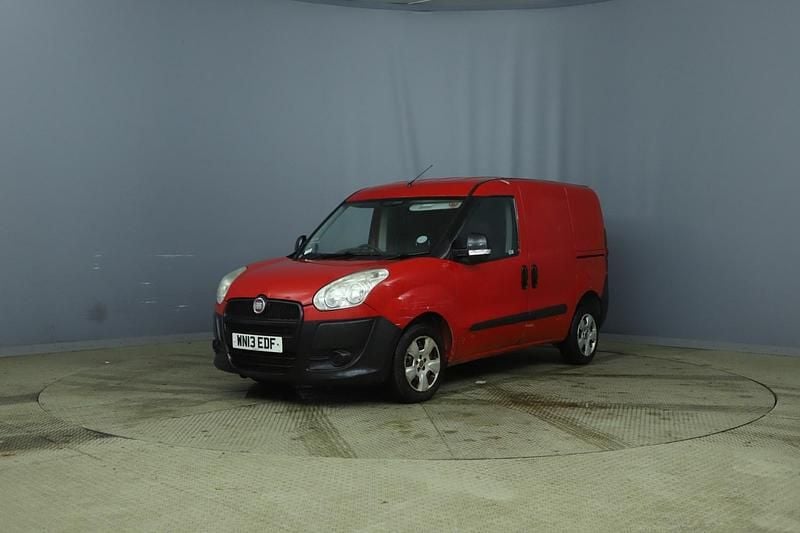 Red Used 2013 Fiat Doblò MPV | £1,980 (Super price) - Image 1/4