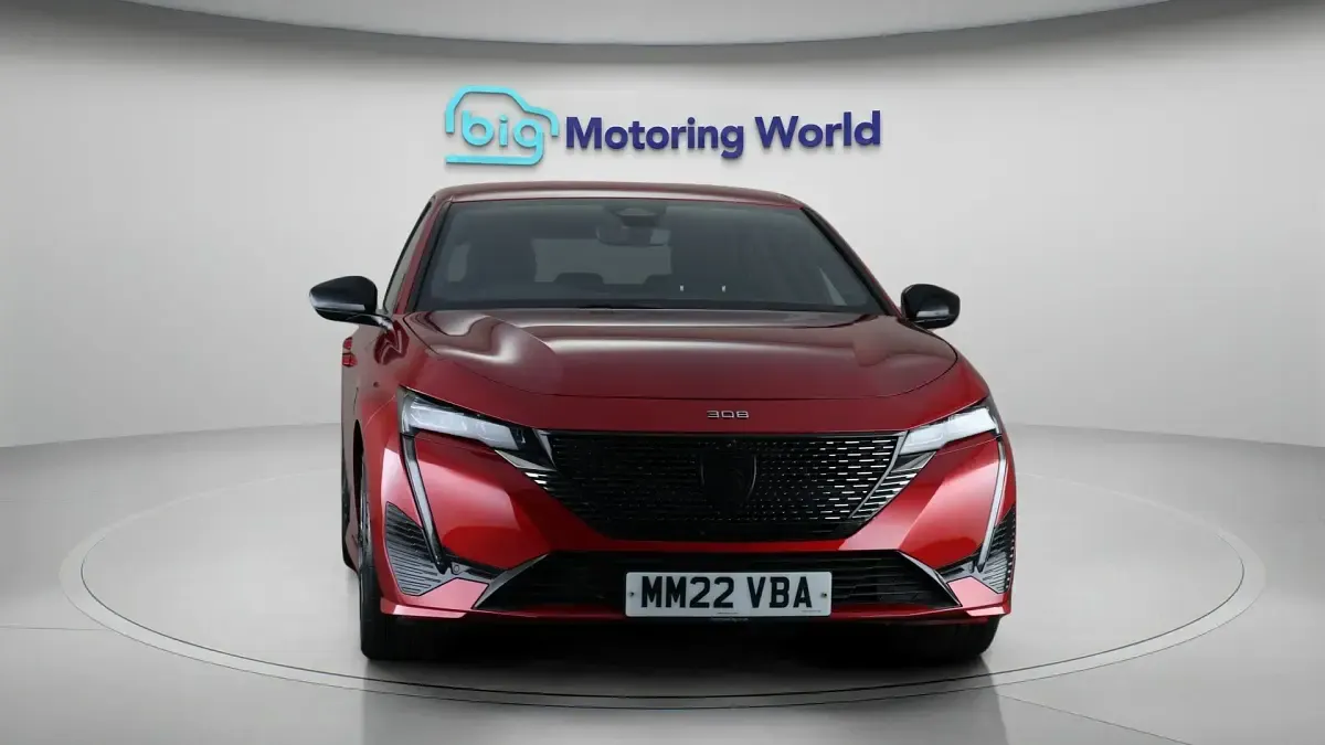 Used Peugeot 308 Premium 225 HP (165 kW) 2022 Red Hatchback
