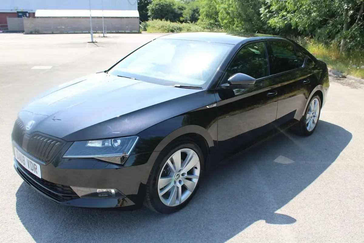 Used Skoda Superb SportLine 150 HP (110 kW) 2018 Black Hatchback