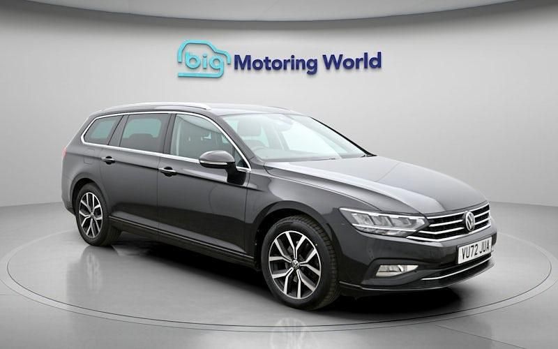 Used VW Passat SEL 150 HP (110 kW) 2022 Black Estate