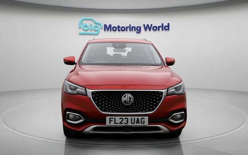 Used MG HS Excite 162 HP (119 kW) 2023 Red SUV