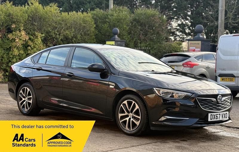 Black Used 2017 Vauxhall Insignia Design Edition Hatchback | £6,790 (A bit pricey) - Image 1/2