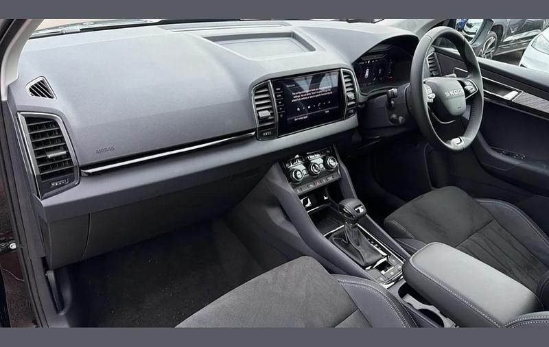 New Skoda Karoq SE L 147 HP (108 kW) 2025 Black SUV