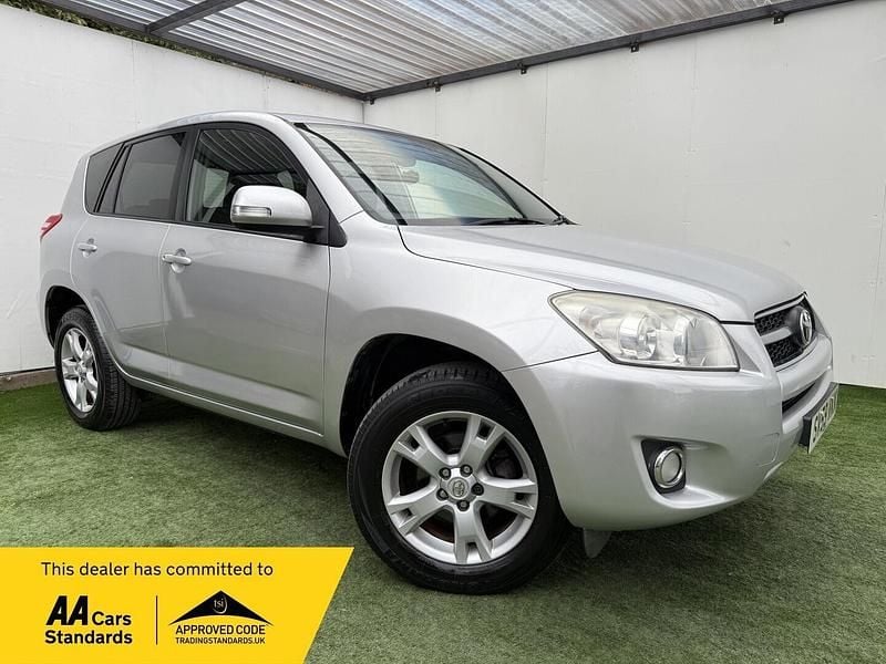 Silver Used 2009 Toyota RAV4 SUV | £4,495 (Super price) - Image 1/4