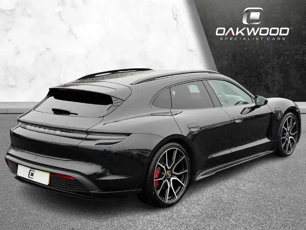 Usado Porsche Taycan Performance Package 11 kW (15 HP) 2022 Preto Carrinha