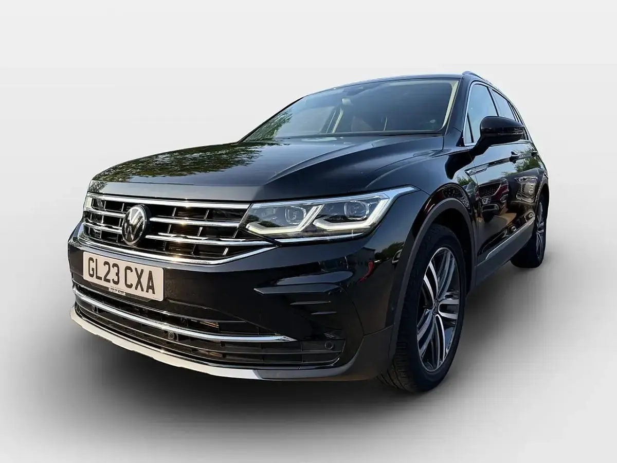 Używany VW Tiguan Elegance 150 KM (110 kW) 2023 Czarny SUV