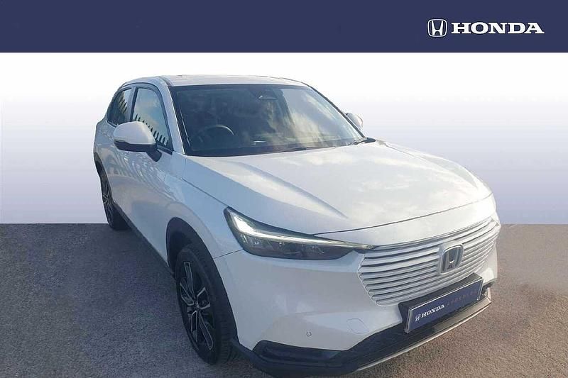 White Used 2023 Honda HR-V Elegance SUV | £21,199 (Fair price) - Image 1/4