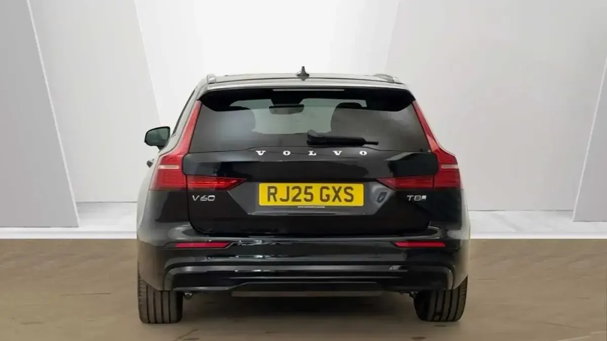Used Volvo V60 Ultra 449 HP (330 kW) 2025 Black Estate