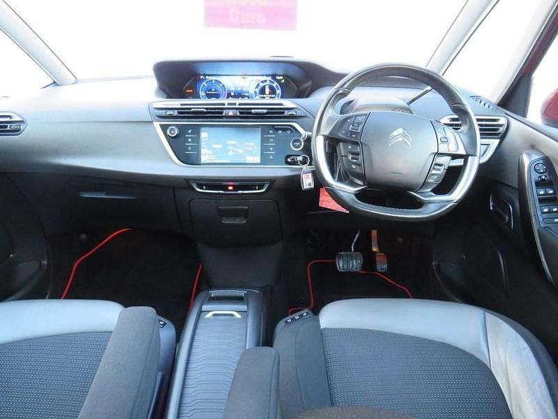 Used Citroën Grand C4 Picasso Exclusive 115 HP (84 kW) 2014 Red MPV