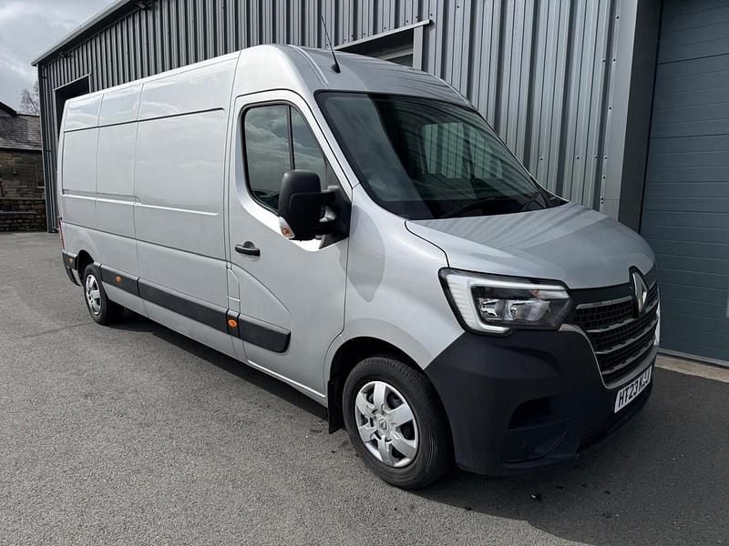 Used Renault Master Business 2023 Grey MPV