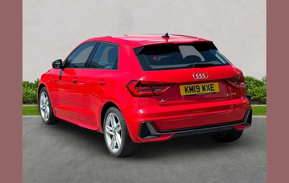 Used Audi A1 S-Line 113 HP (83 kW) 2019 Red SUV