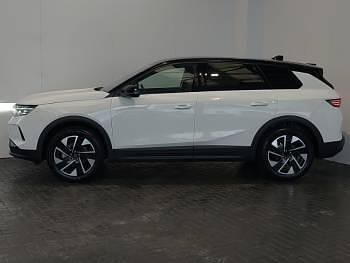 New Vauxhall Grandland X Ultimate 136 HP (100 kW) 2025 Brilliant paint  arctic white SUV