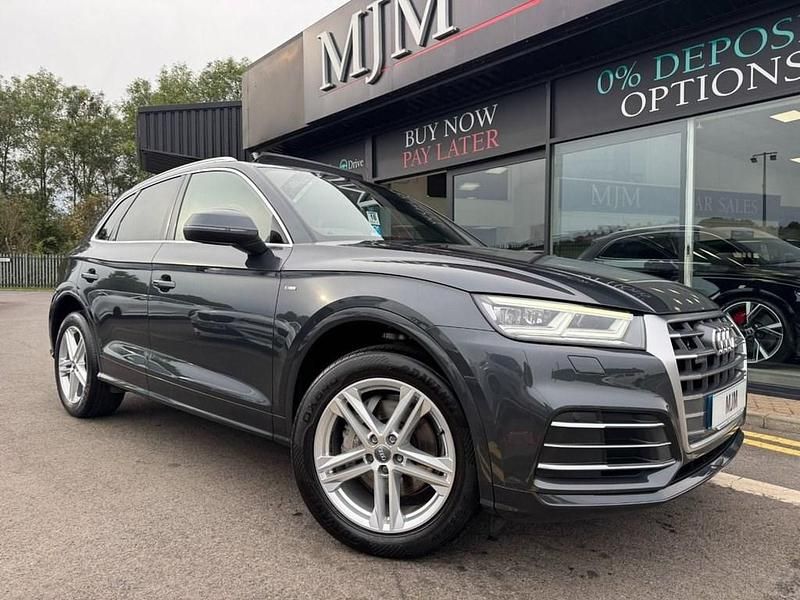 Grey Used 2019 Audi Q5 S-Line SUV | £21,990 (Fair price) - Image 1/4