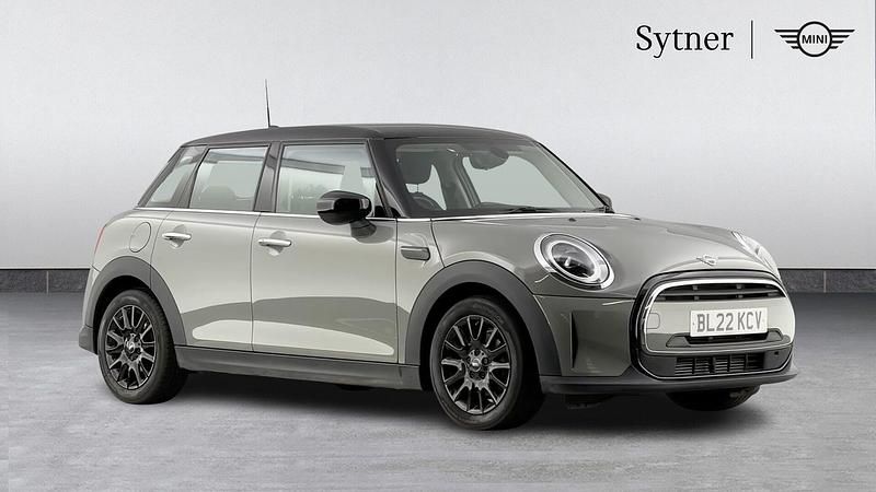 Used Mini Cooper Classic 134 HP (98 kW) 2022 Grey Hatchback