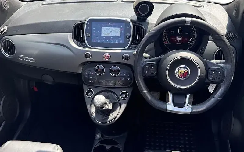 Used Abarth 595C Turismo 167 HP (122 kW) 2021 Blue Cabriolet