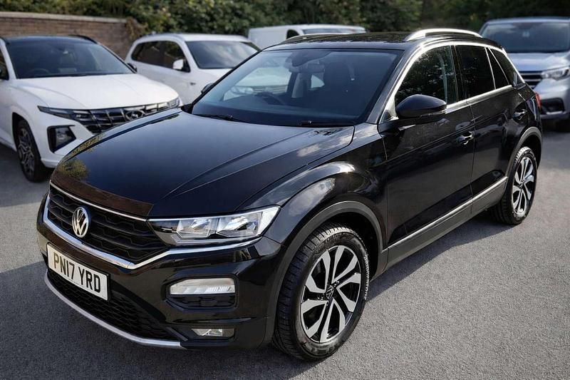 Used VW T-Roc Active 150 HP (110 kW) 2021 Black SUV