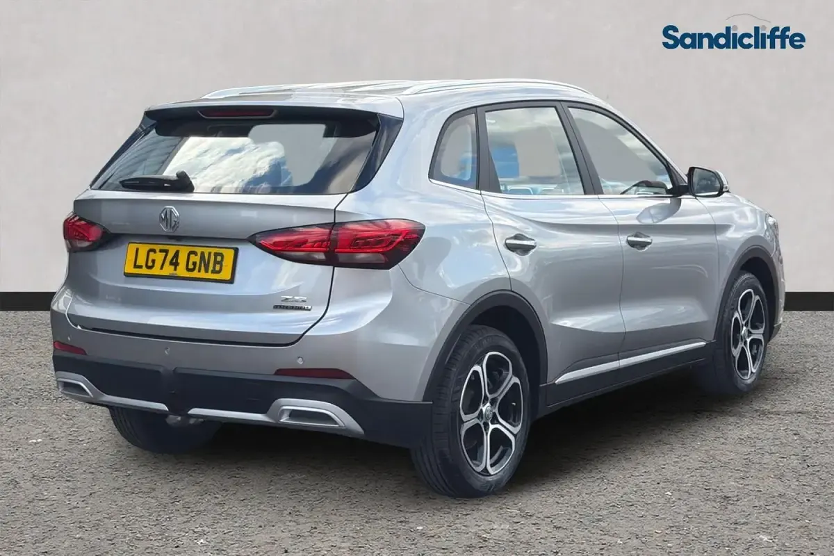 Used MG ZS SE 196 HP (144 kW) 2024 Metallic  monument silver SUV