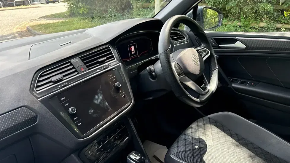 Used VW Tiguan R-line 150 HP (110 kW) 2023 Grey SUV
