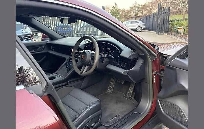 Used Porsche Taycan Sport Turismo 300 kW (408 HP) 2022 Red Estate