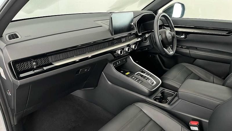 Used Honda CR-V Advance 184 HP (135 kW) 2024 Pearl platinum white SUV