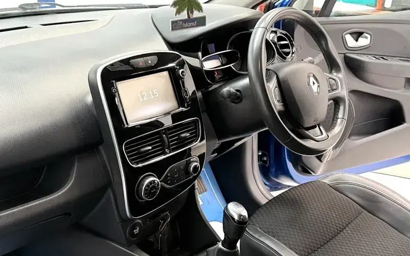 Used Renault Clio IV GT-Line 90 HP (66 kW) 2019 Blue Hatchback