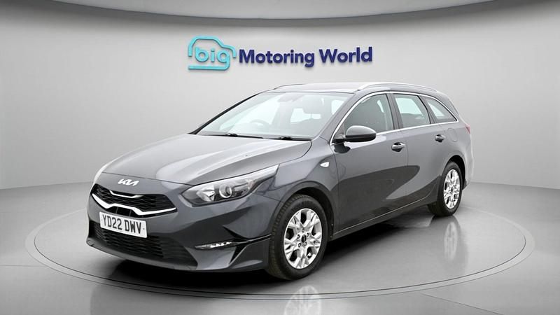 Used Kia Ceed 2022 Grey Hatchback
