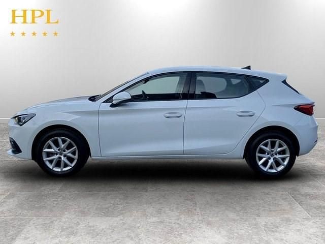 Begagnad Seat Leon SE 110 HK (80 kW) 2024 Vit Halvkombi