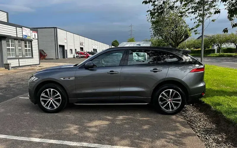 Used Jaguar F-Pace R-Sport 179 HP (131 kW) 2020 SUV
