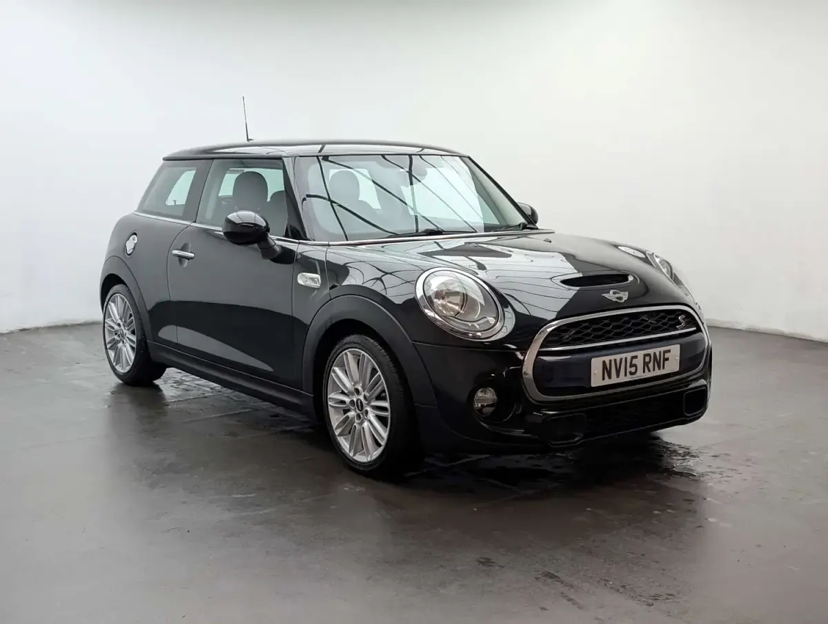 Usado Mini Cooper S Hatch 2015 Preto Citadino