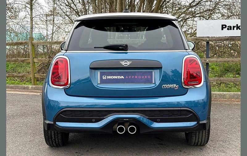 Used Mini Cooper S Exclusive 176 HP (129 kW) 2024 Blue Hatchback