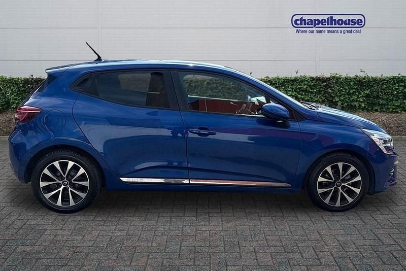 Used Renault Clio V Iconic 2020 Blue Hatchback