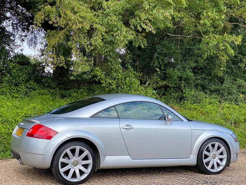 Used Audi TT 225 HP (165 kW) 2003 Silver Coupe
