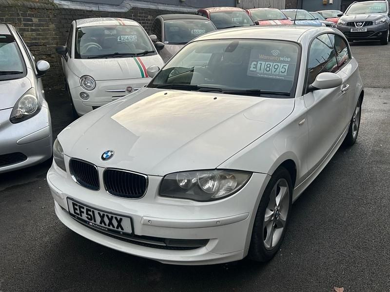 Used BMW 116 Sport Line 2009 White Hatchback