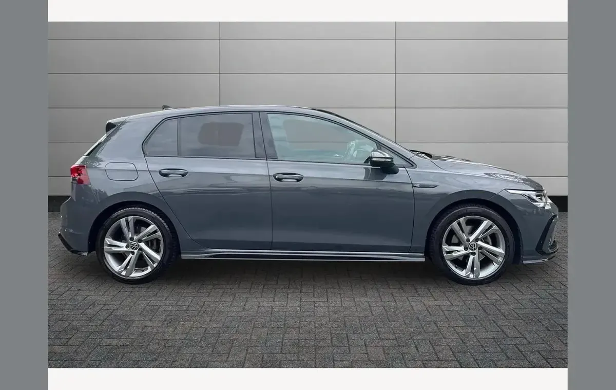 Used VW Golf VIII R-line 150 HP (110 kW) 2022 Dolphin grey Hatchback
