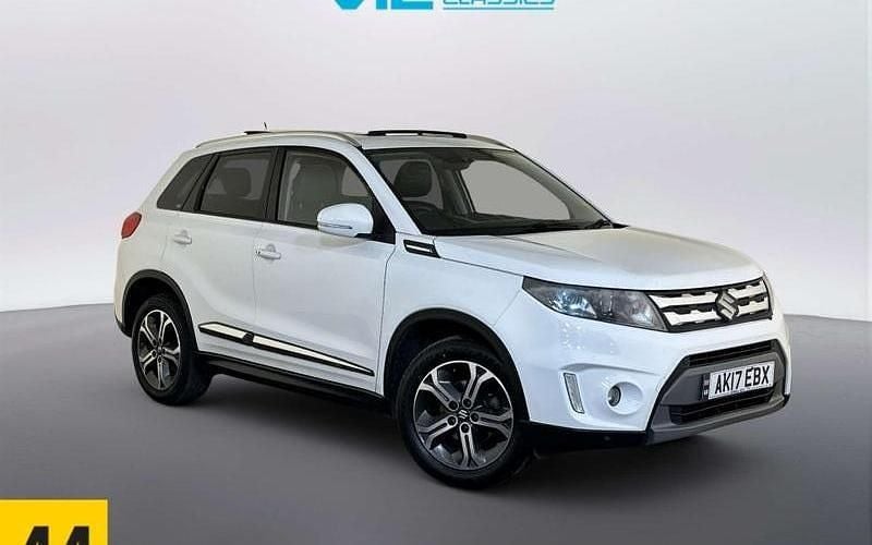 Used Suzuki Vitara SZ5 120 HP (88 kW) 2017 White SUV