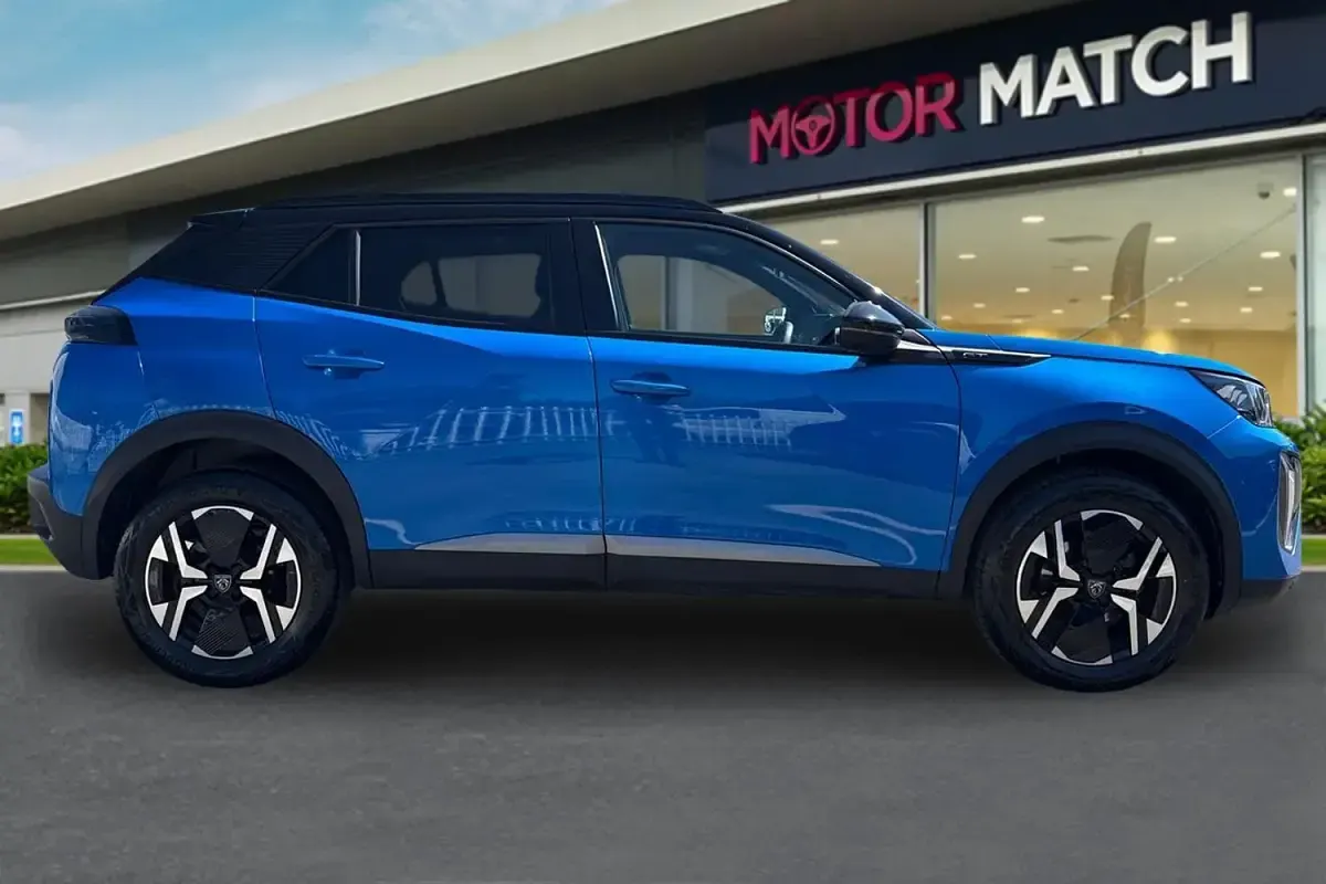 Gebraucht Peugeot 2008 GT 130 PS (95 kW) 2024 Blau SUV