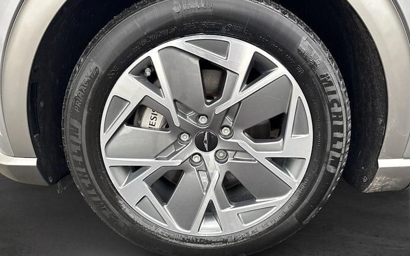 Used Genesis GV60 Premium 167 kW (228 HP) 2025 SUV