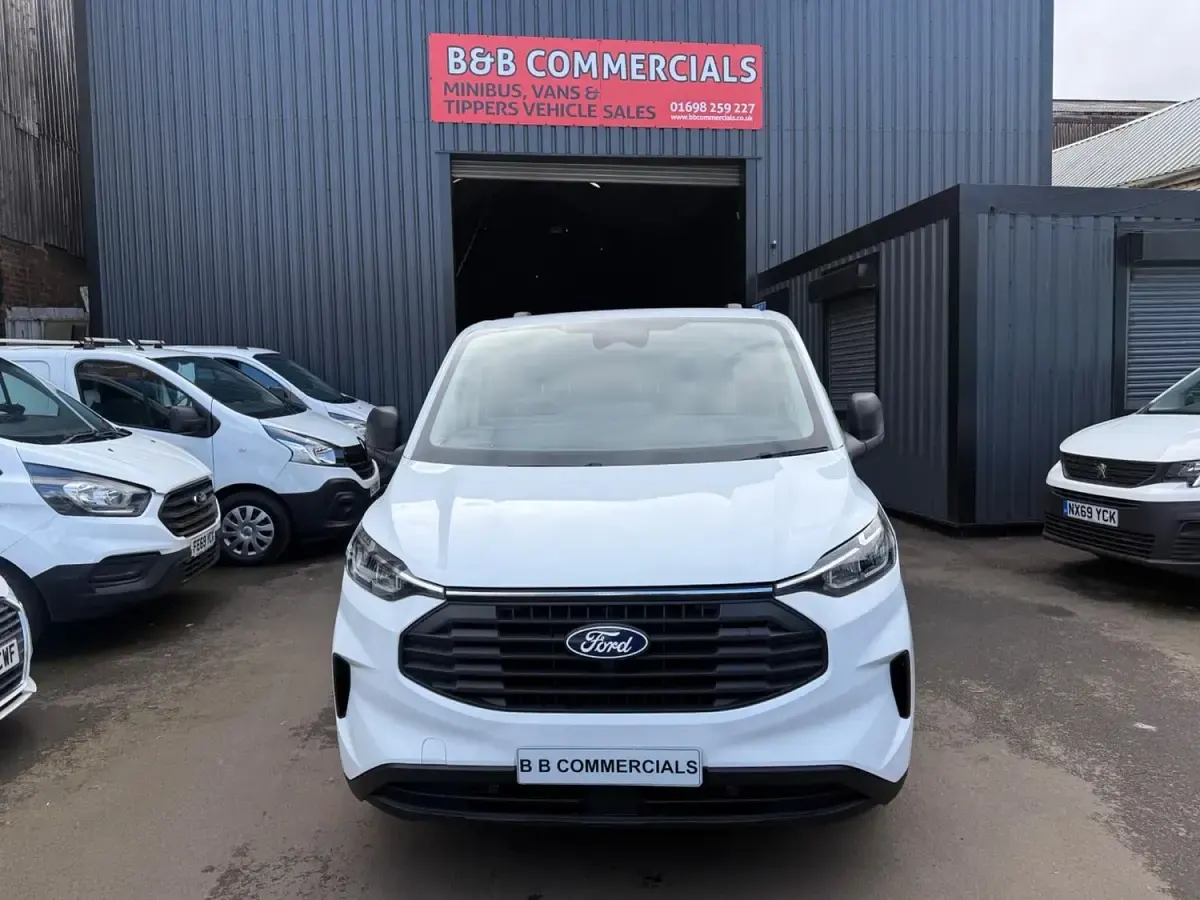 Used Ford Transit Custom Trend 136 HP (100 kW) 2024 White Van